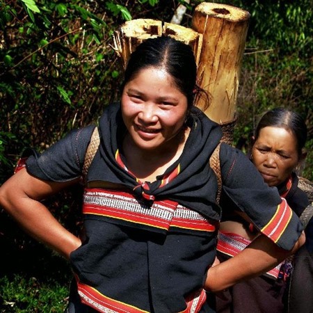 Clothes of the Gie Trieng - ảnh 1